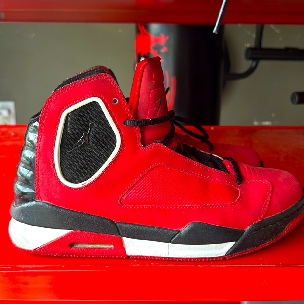 2012 Mens Nike Air Jordan Flight Luminary Black/Gym Red/White 551820/601 SizeUS9